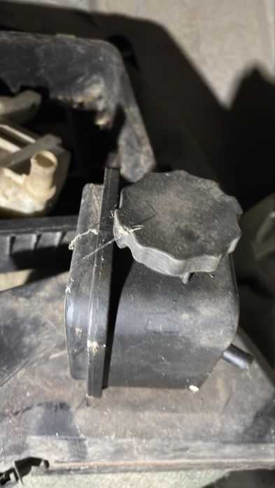 Продам запчасти на субару