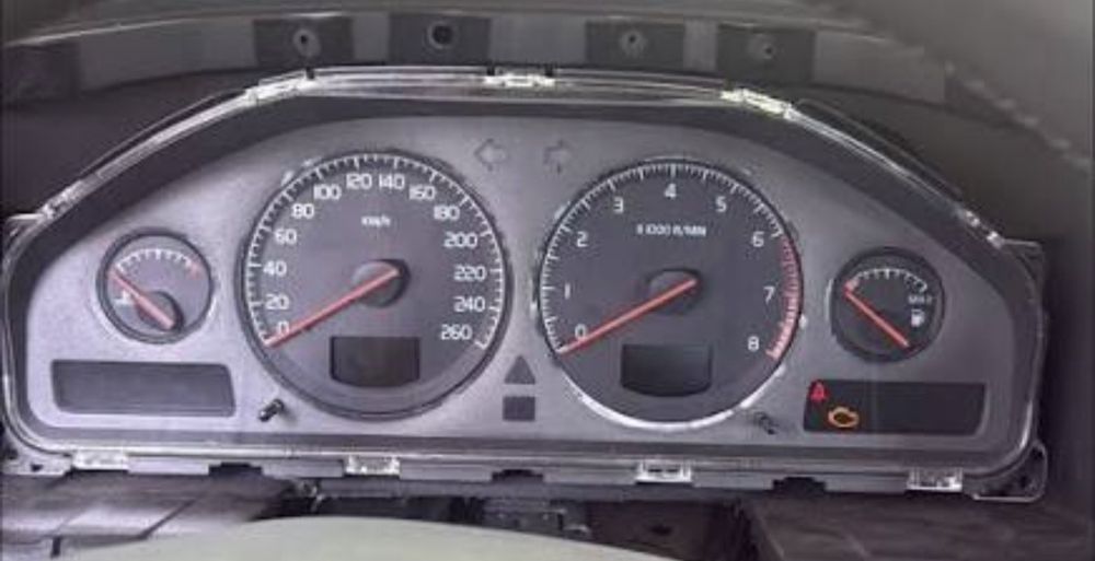 Поправка и ремонт на километраж за Volvo P1 & P2 платформа