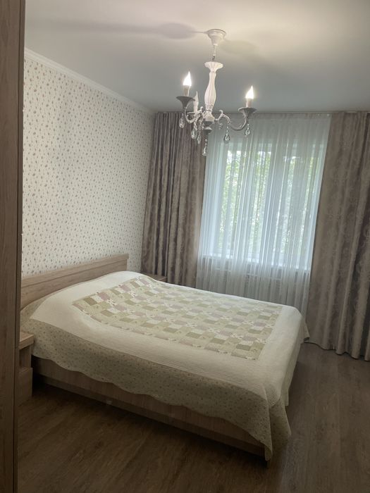 Продам 3 ком улучшенную  кв .