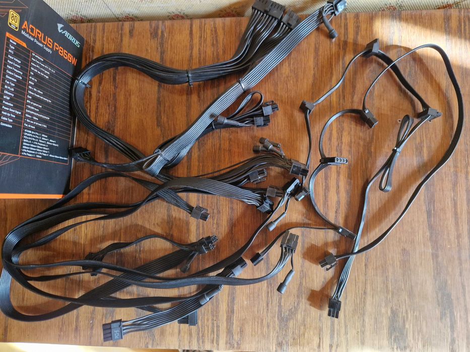 Модульный блок питания GIGABYTE AORUS P850W