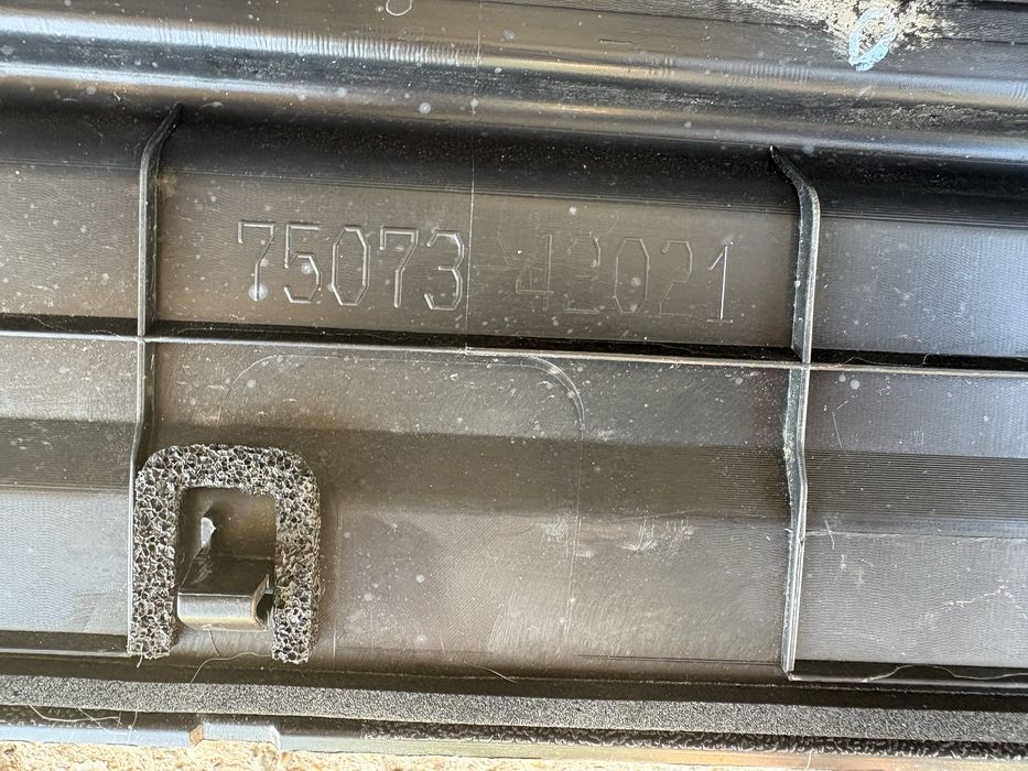 Лайсна на предна дясна врата за Тойота Рав 4 / Toyota Rav IV 2015 - 19