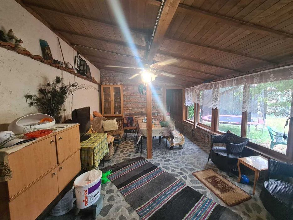 Двуетажна къща в кв.Кенана,град Хасково