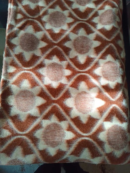 Одеяло, няколко броя, вълнено