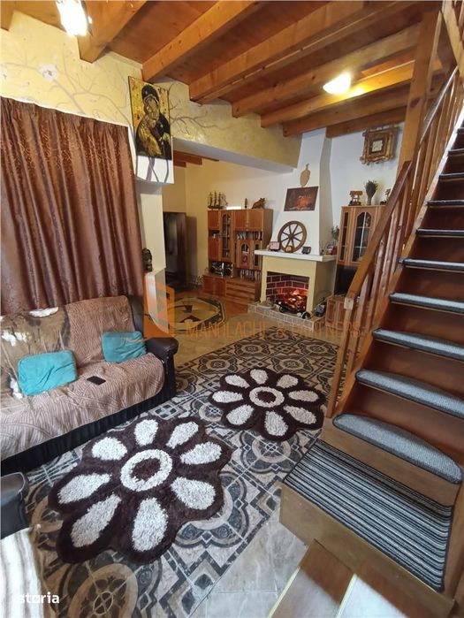 Casa + teren intravilan si garaj zona Mihai Viteazu