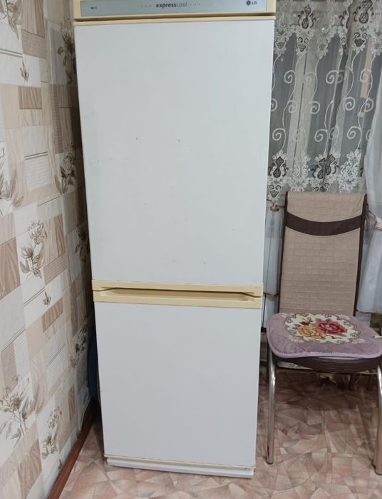 Отдам холодильник бесплатно