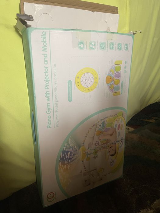 Carusel muzical bebe