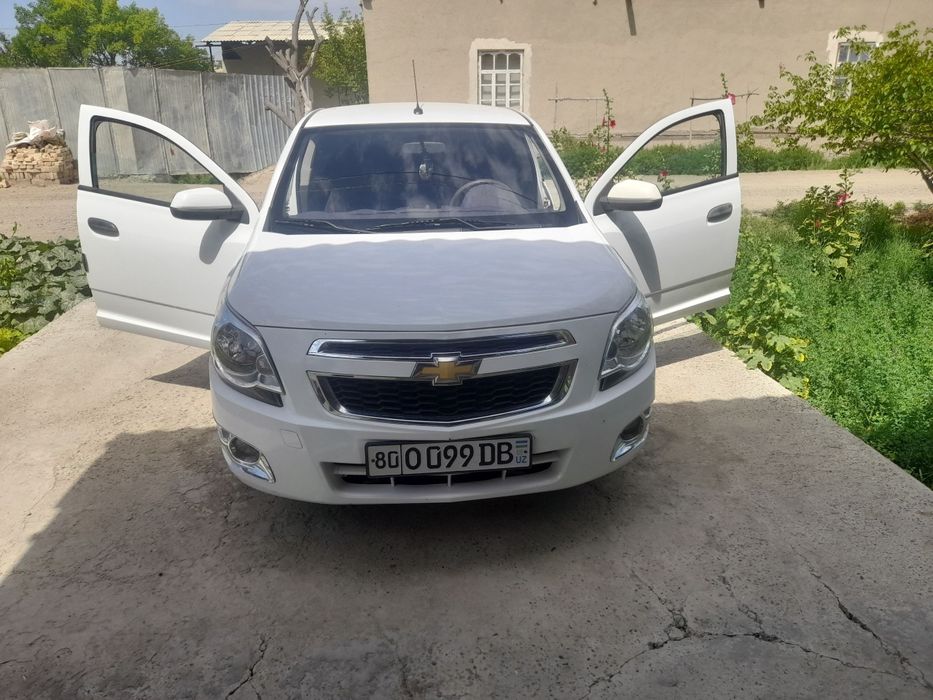 Cobalt avtomobili