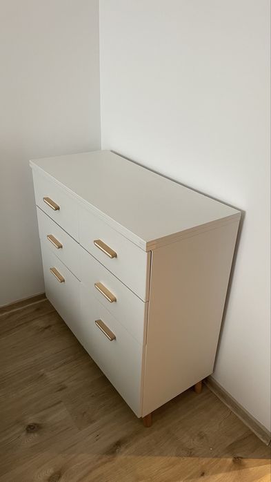 Comoda alba cu 6 sertare