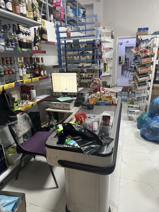 Торговые стеллажи в ассортименте