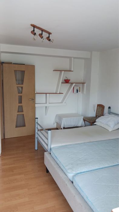 Inchiriez apartament cu 2 camere cartier Stadion spatios si luminos