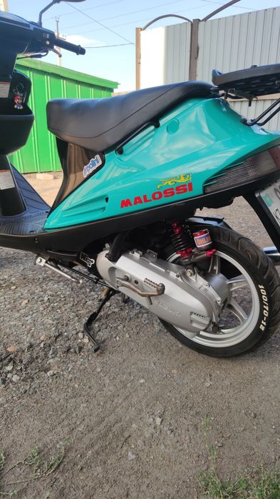 Suzuki address v100