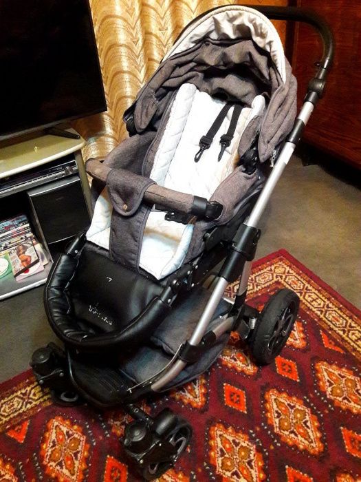 Продаю коляску в отличном состоянии