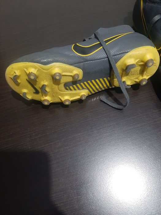 Детски бутонки 33 номер