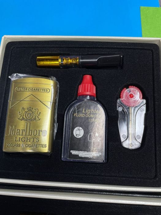 Зажигалка набор разные