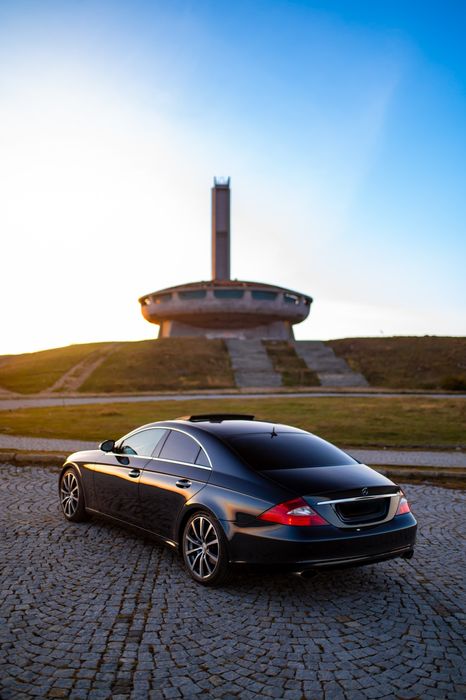 Фотограф на коли