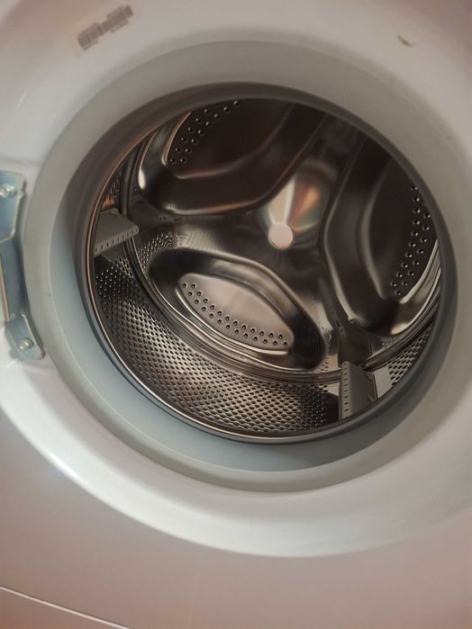 Продавам пералня машина