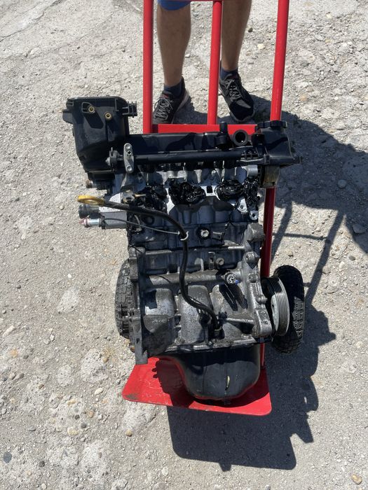 Motor complet fara anexe(lipsa frontala) 1KR-B52