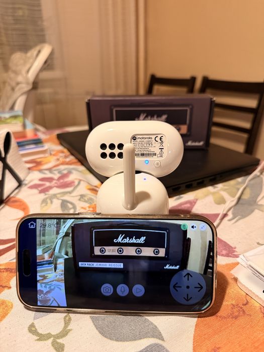 Продавам бебефон Motorola PIP1010