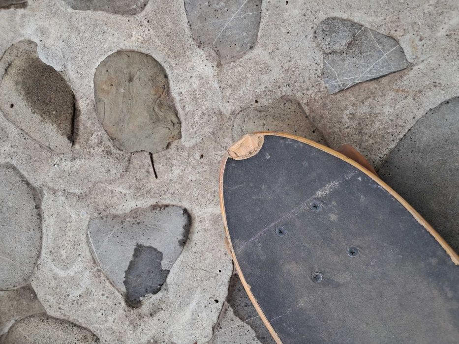 Longboard pentru copii de aprox 10 ani