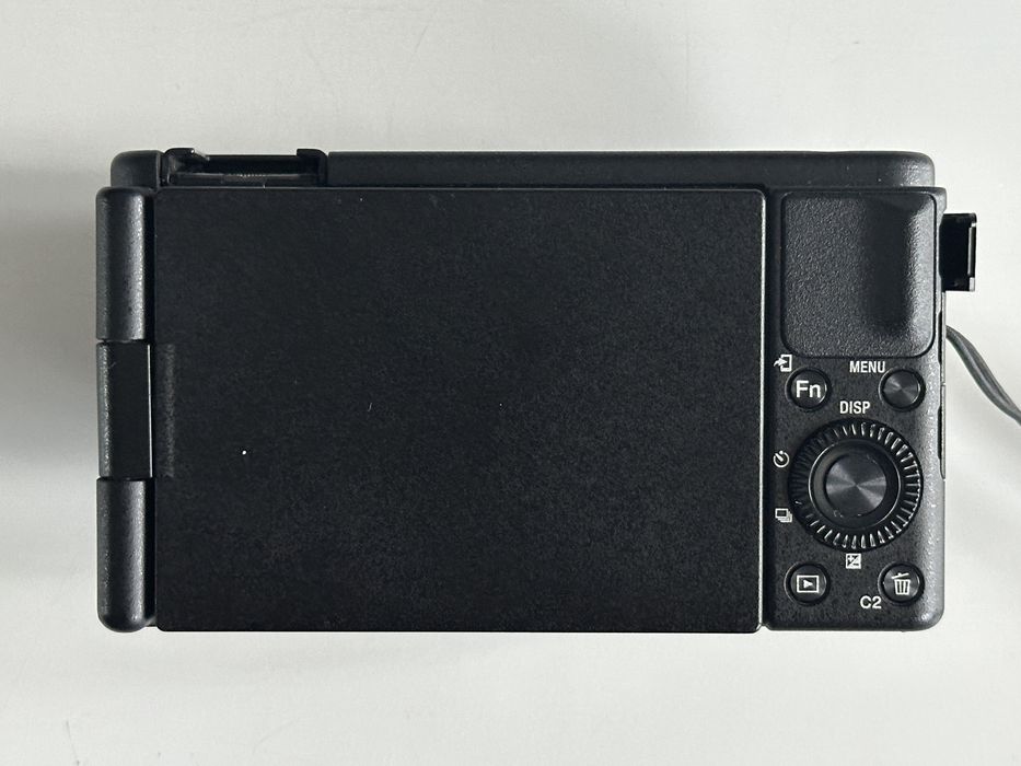 Aparat foto video Sony ZV1 - ideal pentru camera web si vloging