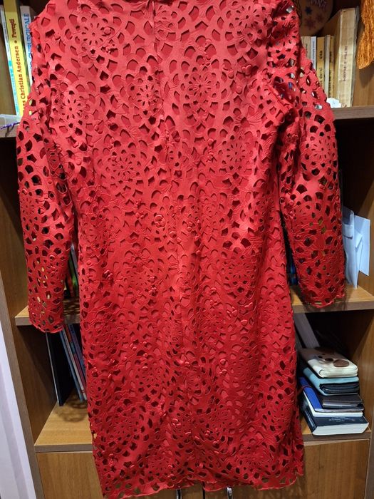 Rochie roșie elegantă