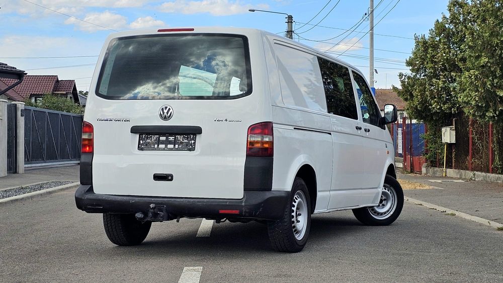 Vw  T5  an  2006.  4×4