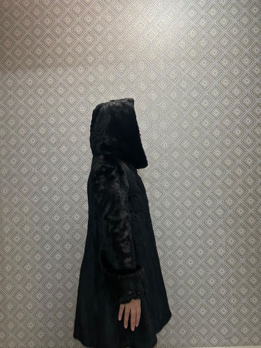 Продам норковую шубу