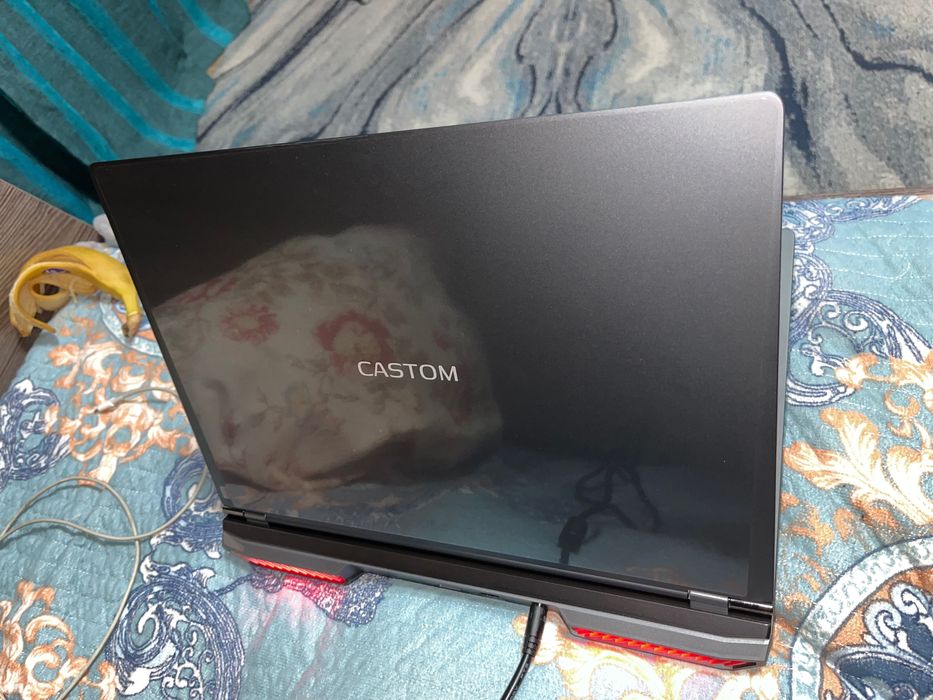 Castom игровой ноутбук