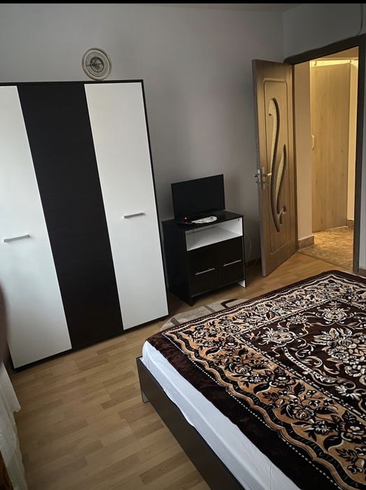 Inchiriez apartament 2 camere