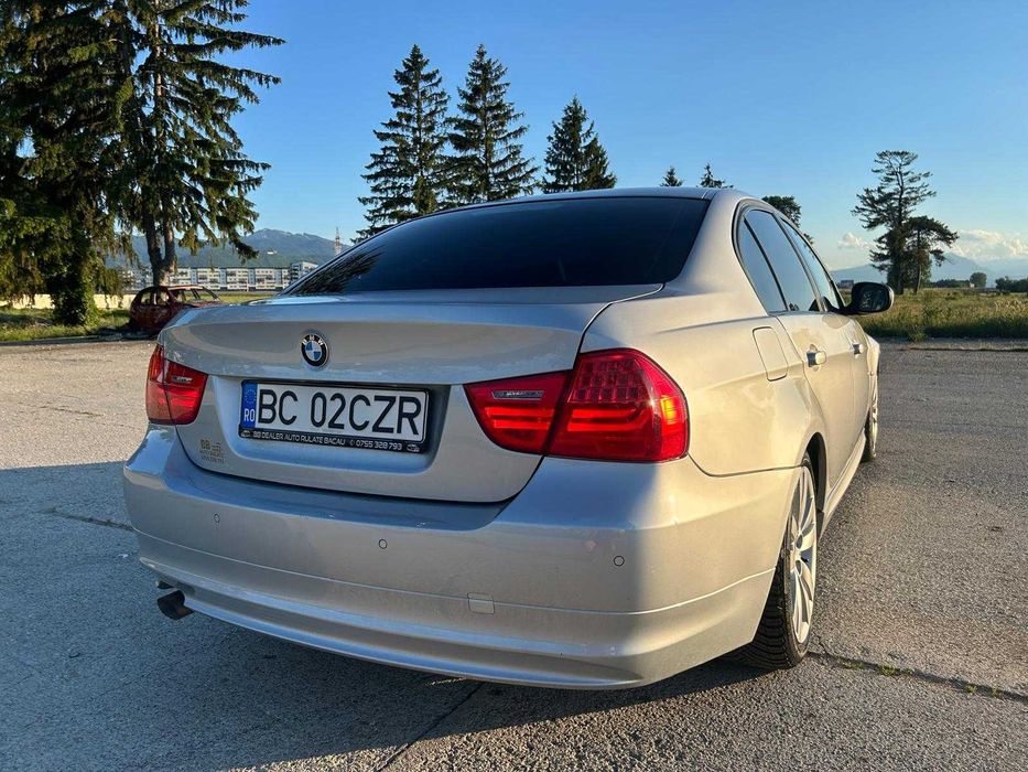 BMW 3 Series 2010 — imagine 4