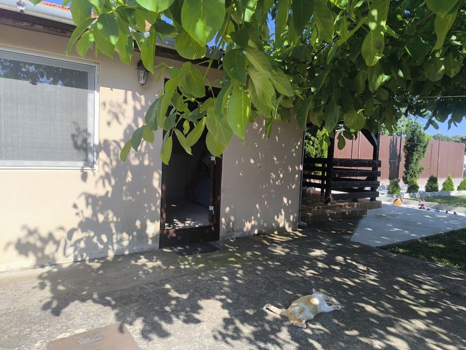 Casa de vânzare, foarte aproape de Lugoj
