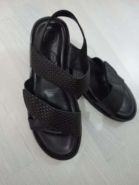 Sandale piele naturala bărbătești mărimea 41