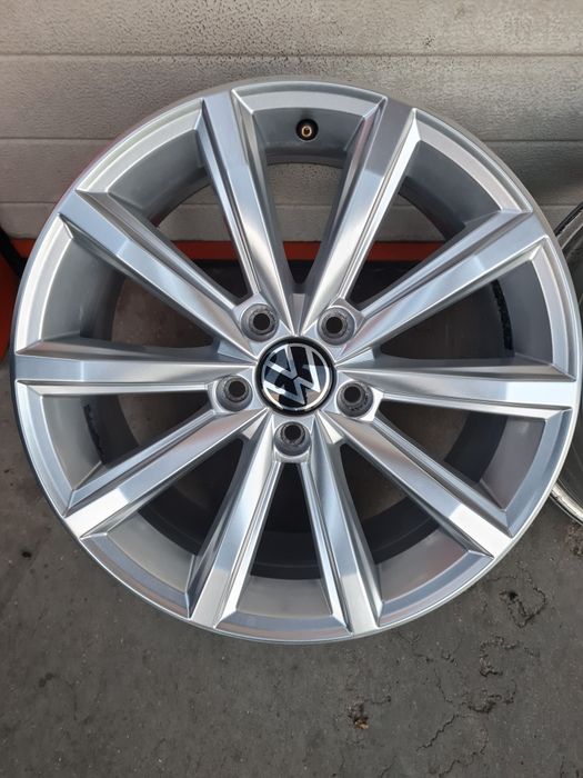 Оригинални джанти за ФОЛКСВАГЕН VW AUDI SEAT SKODA R17 5x112 ET40 7J