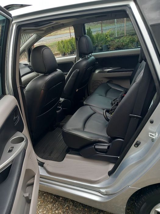 Mitsubishi  grandis