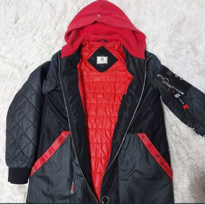 Продам куртку демисезонную