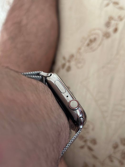 Apple Watch Series 7 45mm Sapphire
