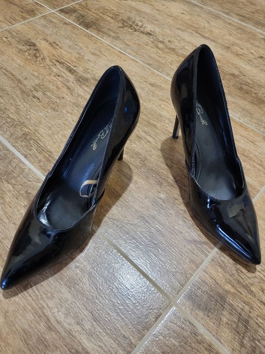 Дамски обувки на ток