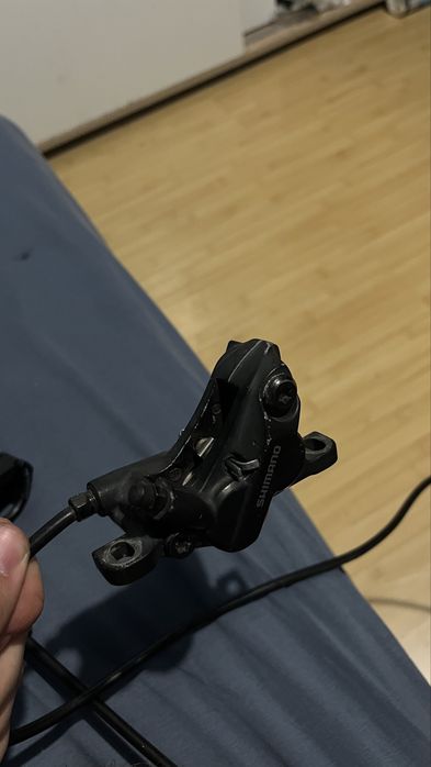Спирачки, shimano saint (110€) и shimano deore (75€)