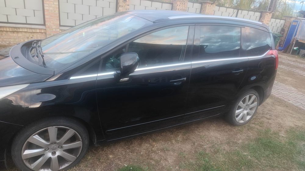 De vânzare Peugeot 5008