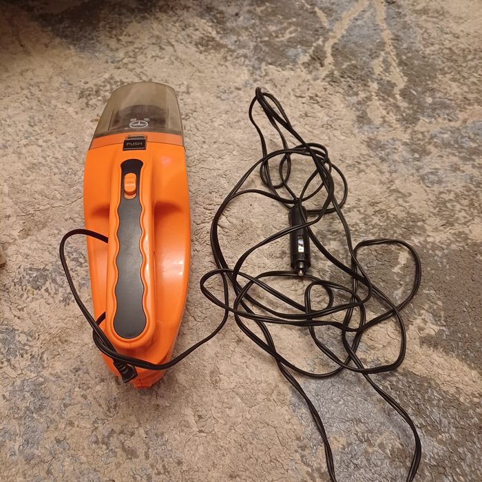 Пылесос продам 200тыс.сум.