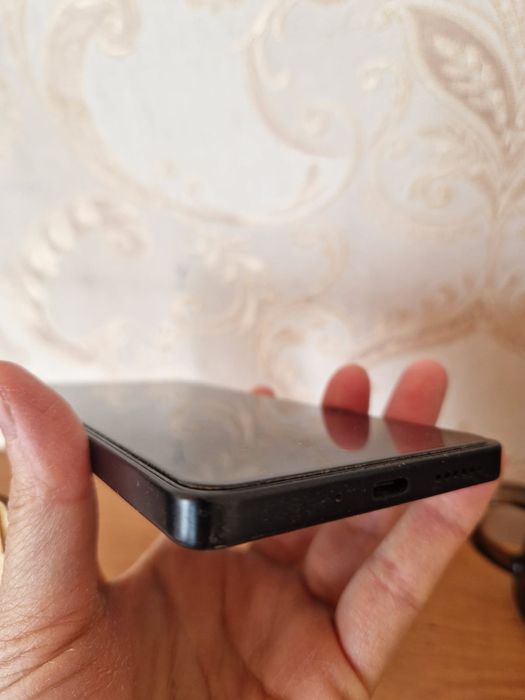 Продам смартфон poco m 6 pro. 256. Всё работает.