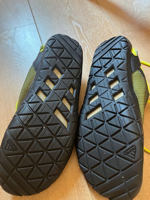 Vand incaltaminte Adidas barbati