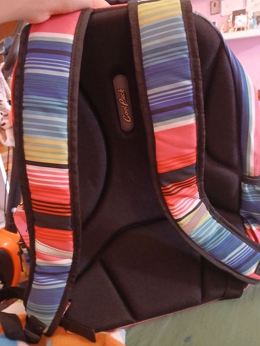 Училищна раница.