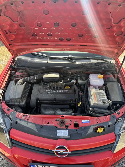Vand opel astra h 1.6 benzina +gpl