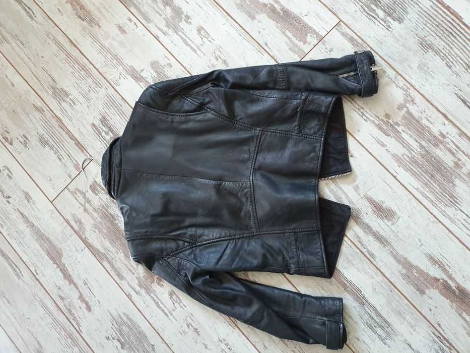 Bershka ест кожа М 60лв