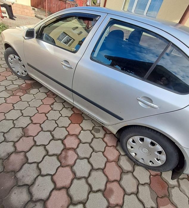 Vând Skoda Octavia