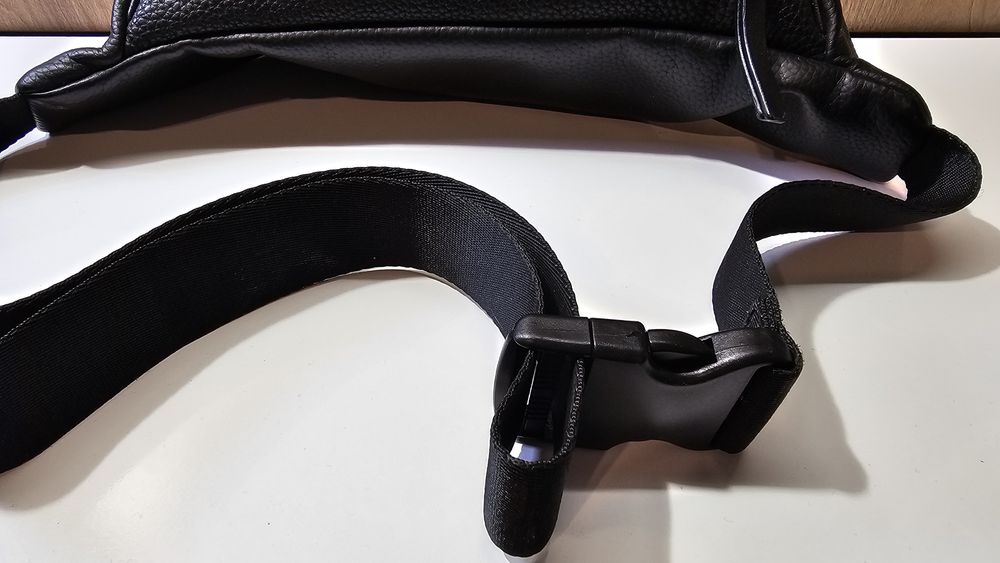 Чанта за кръст на Tommy Hilfiger