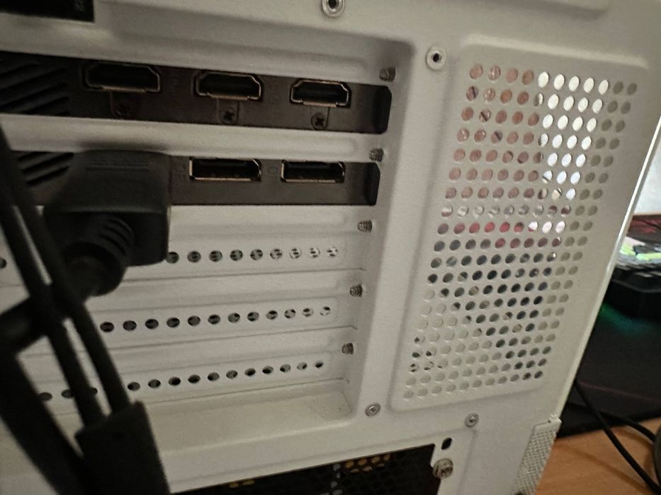 Pc i7-14700KF RTX 3070 White Case DDR5 32GB 6000mHz