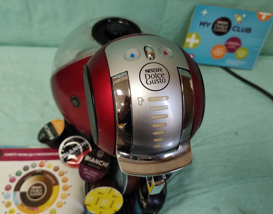 Кафемашина с гаранция 1 година NESCAFÉ® Krups automat Melody.Red