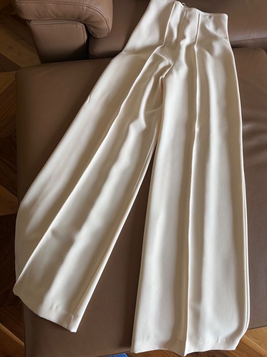 Дамски панталон Mango, XS размер, чисто нов